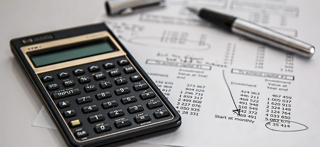 calculator-calculation-insurance-finance-53621