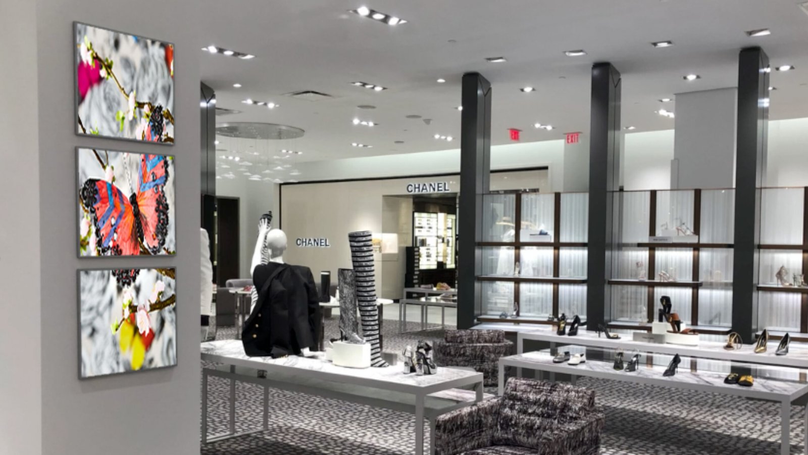 Outfront Media – LCD Screens in NYC Subway and Cinema Movie Walls 75 Videri LCD screen in a fashion store